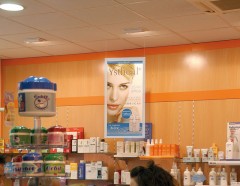PosterFix® - Air Signage Farmacia PosterFix® - Air Signage Farmacia