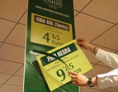 PosterFix® -Air Signage Supermercados PosterFix® - Air Signage Supermercados